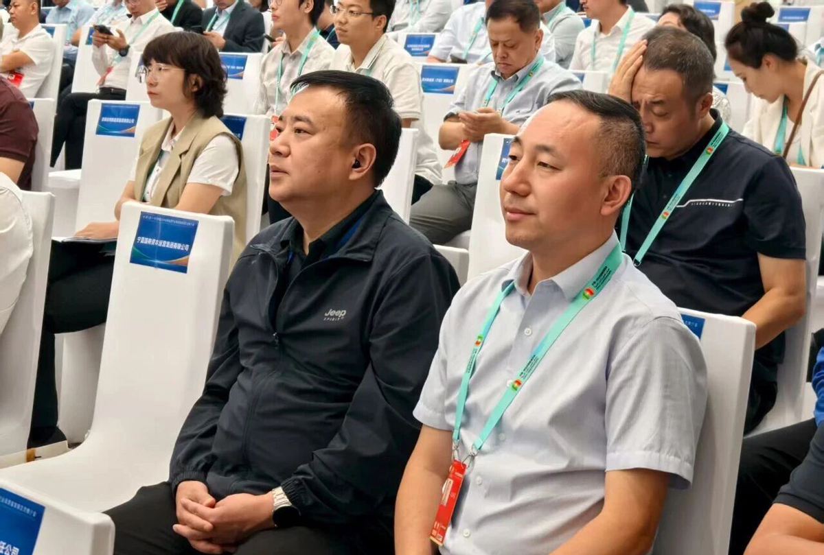 Participation in the China-Arab Conference on Promoting New Energy to Expand Overseas Markets